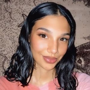 Meet your Posher, Narissa